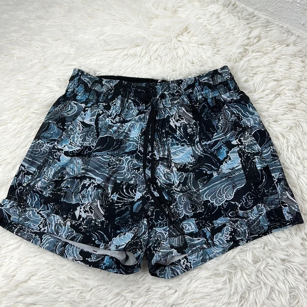 Lululemon Spring Break Away Short *4-way Stretch 3